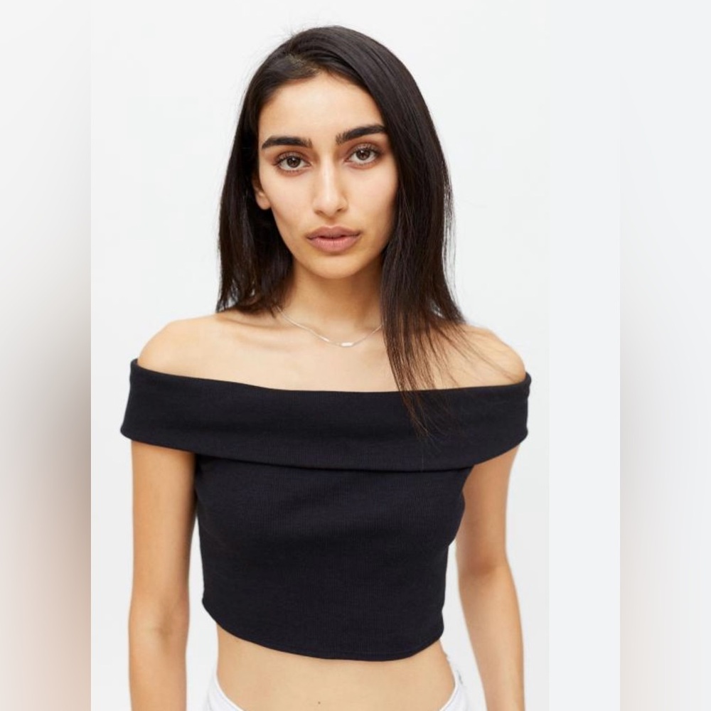 Urban Outfitters Mikie Off-The-Shoulder Cropped Top Black